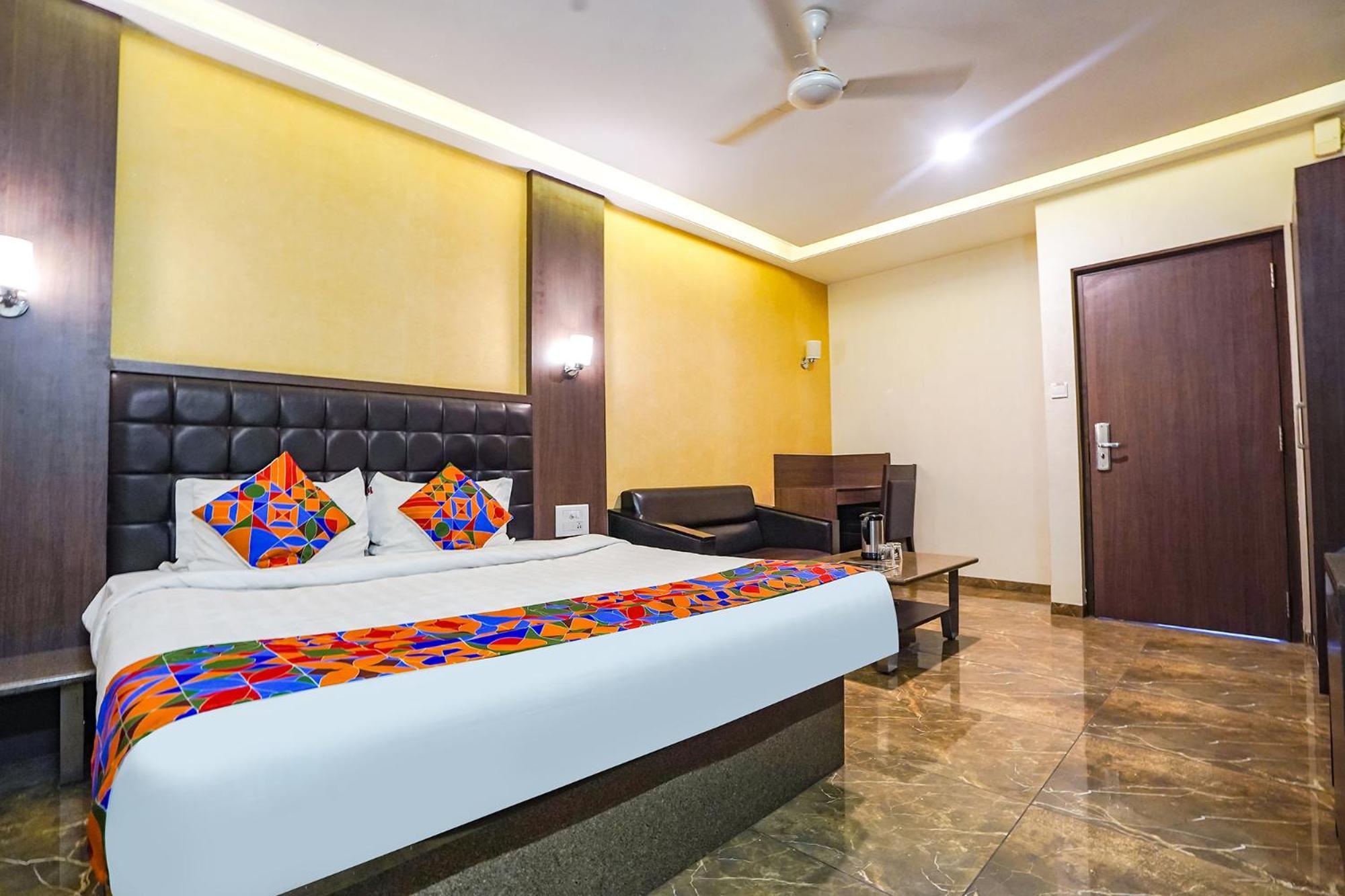 Fabhotel Jagannath - Nr Platinum Hospital, Sitabuldi Nagpur Zewnętrze zdjęcie