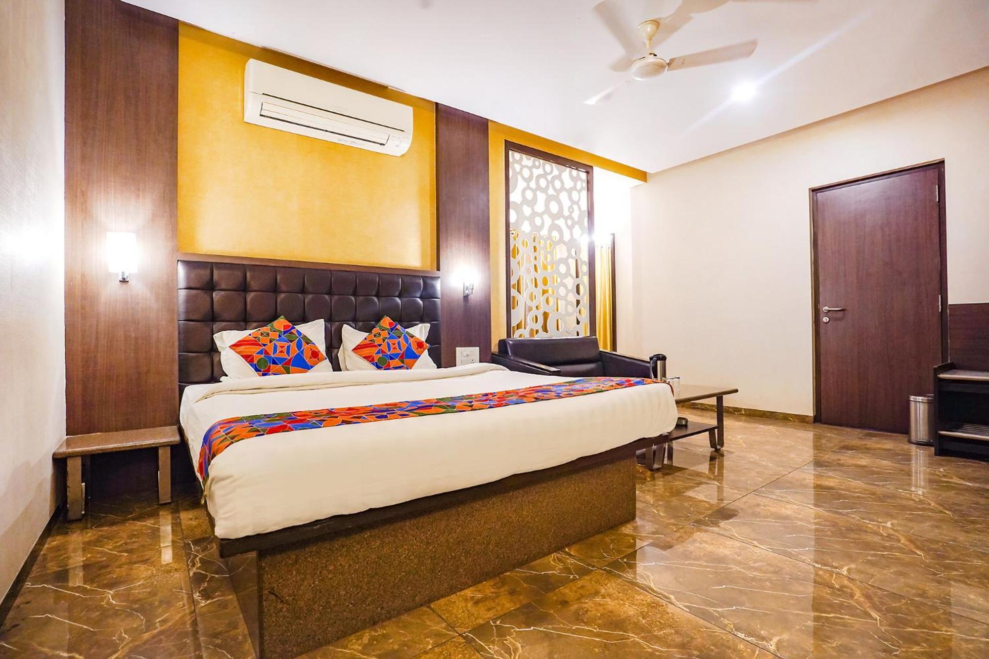 Fabhotel Jagannath - Nr Platinum Hospital, Sitabuldi Nagpur Zewnętrze zdjęcie