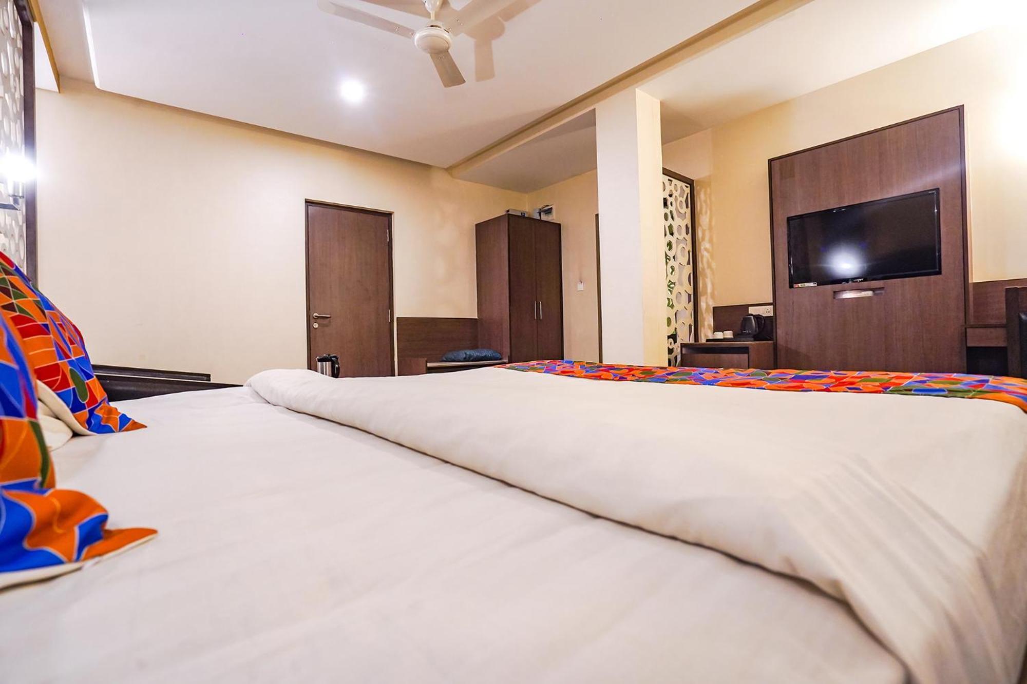 Fabhotel Jagannath - Nr Platinum Hospital, Sitabuldi Nagpur Zewnętrze zdjęcie