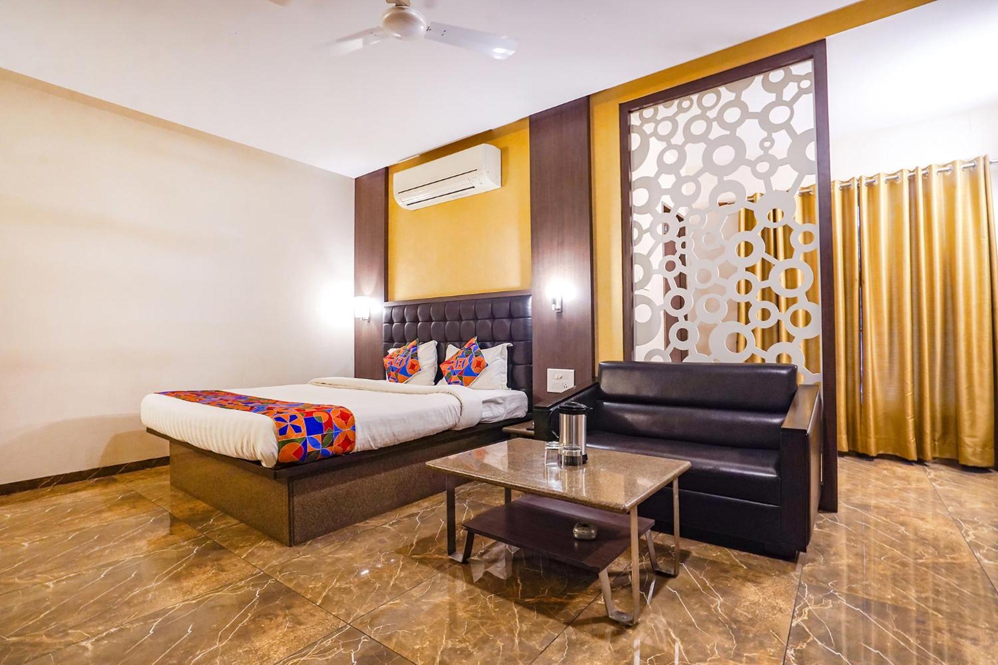Fabhotel Jagannath - Nr Platinum Hospital, Sitabuldi Nagpur Zewnętrze zdjęcie